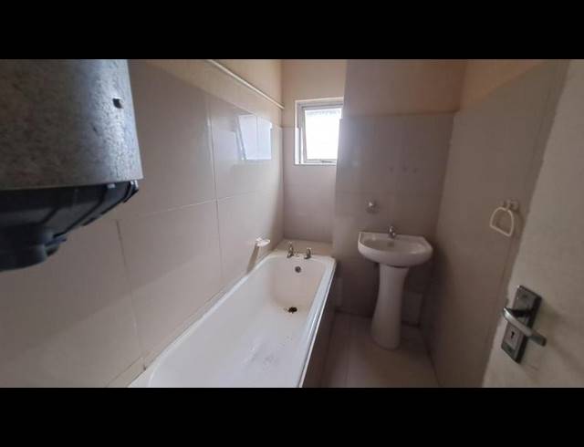 3 BEDROOM PROPERTY TO RENT IN UMBILO